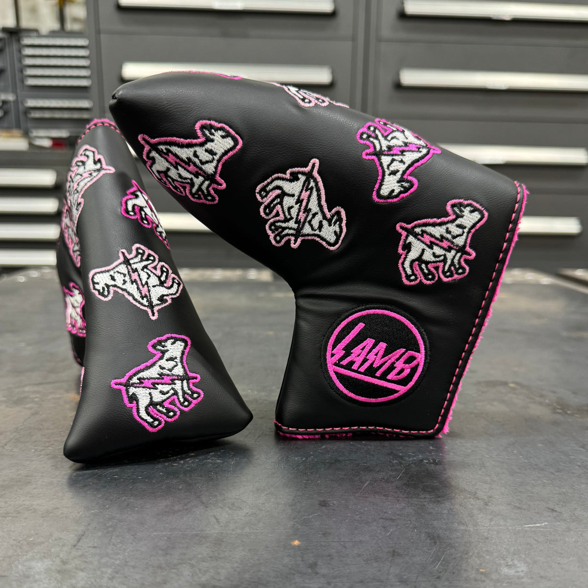 Electric Lamb Putter Cover - Black/Pink