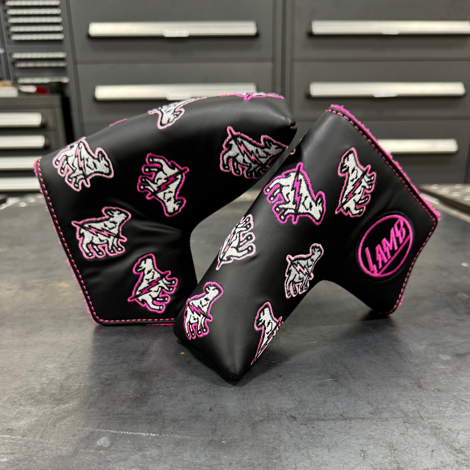 Electric Lamb Putter Cover - Black/Pink