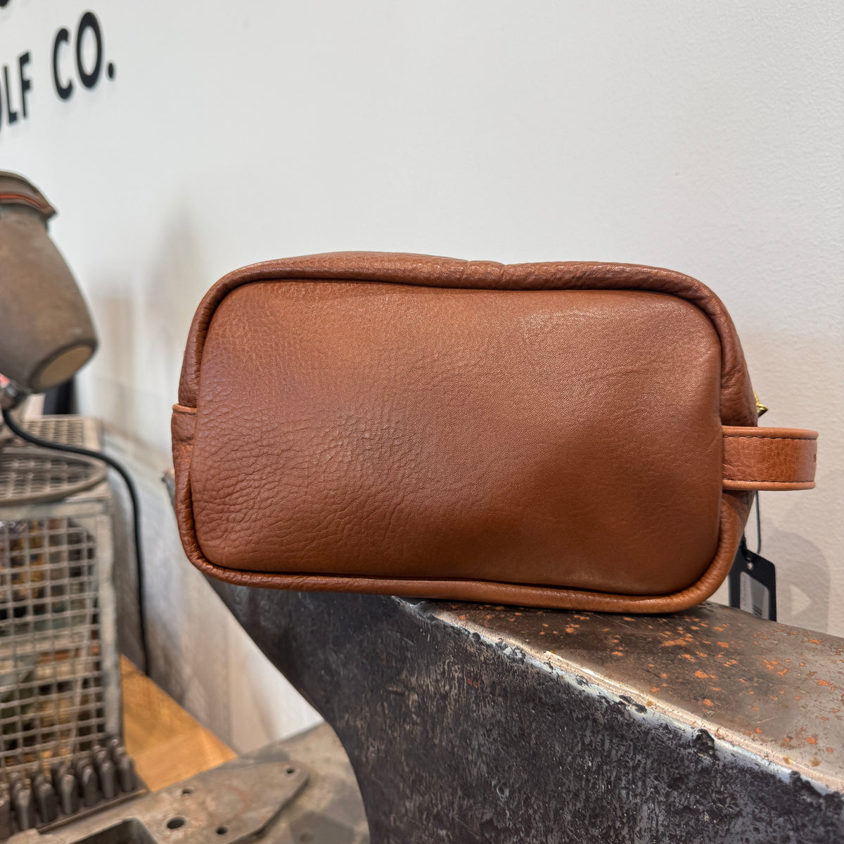 Leather Dopp Kit- Chestnut